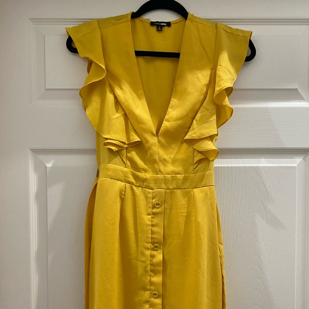 FashionNova Yellow Dress with ruffle sleeves